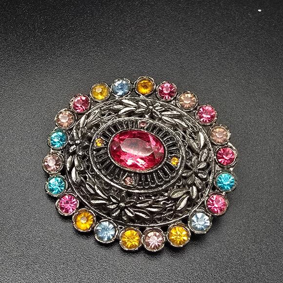 Little Nemo Jewelry - Little Nemo Colorful Rhinestone Oval Brooch Pot Metal Vintage Jewelry